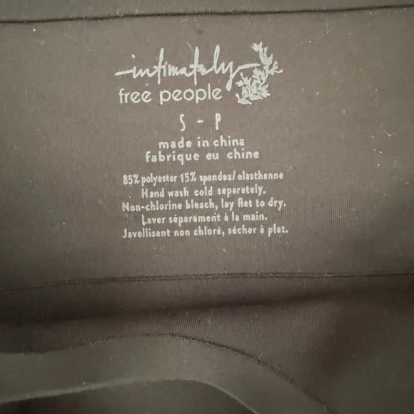 Free People Intimately Women’s Halter Unlined Bra Black Size Small NWOT - Picture 2 of 3